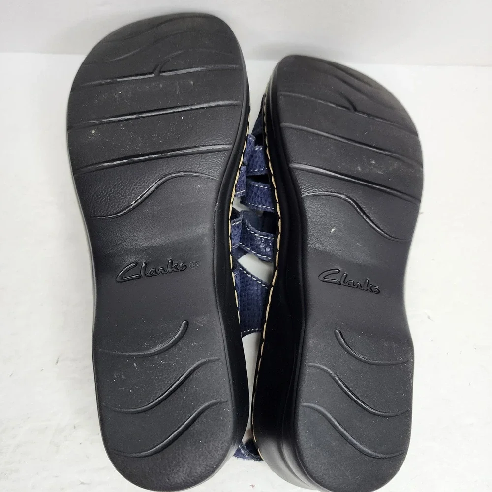 Clarks Collection Wedge Sandals Womens 6.5 Navy Blue Snakeskin Strappy Slingback